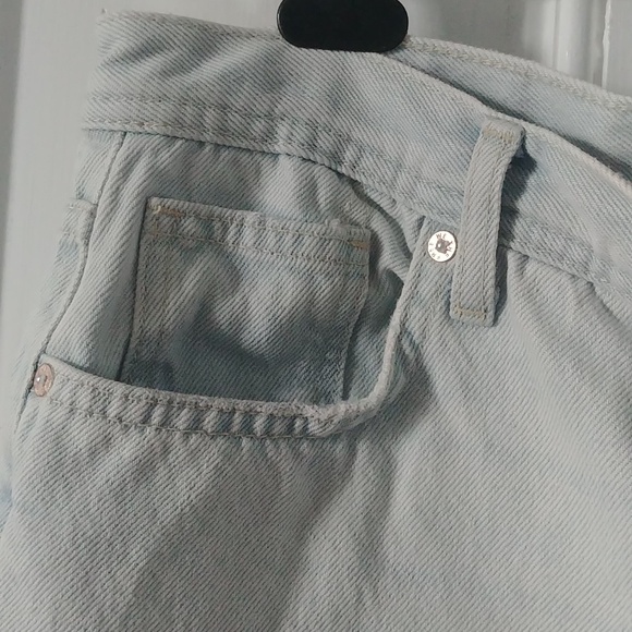 We The Free ladies faded ripped and frayed /cropped button fly jeans sz.30 - Picture 8 of 12